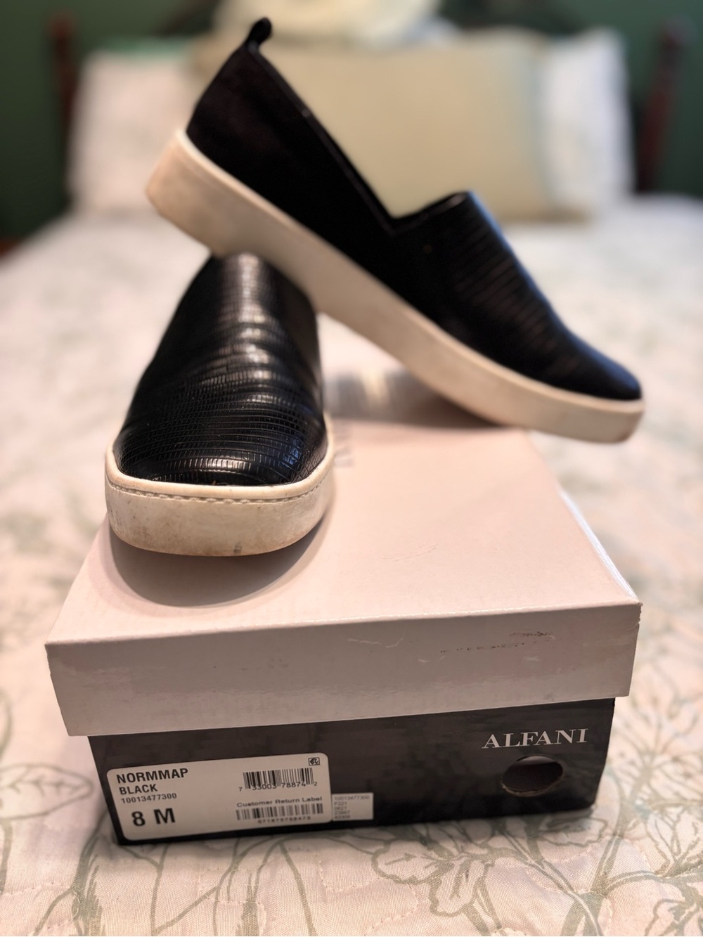 Alfani women’s Black Slip-On Sneakers